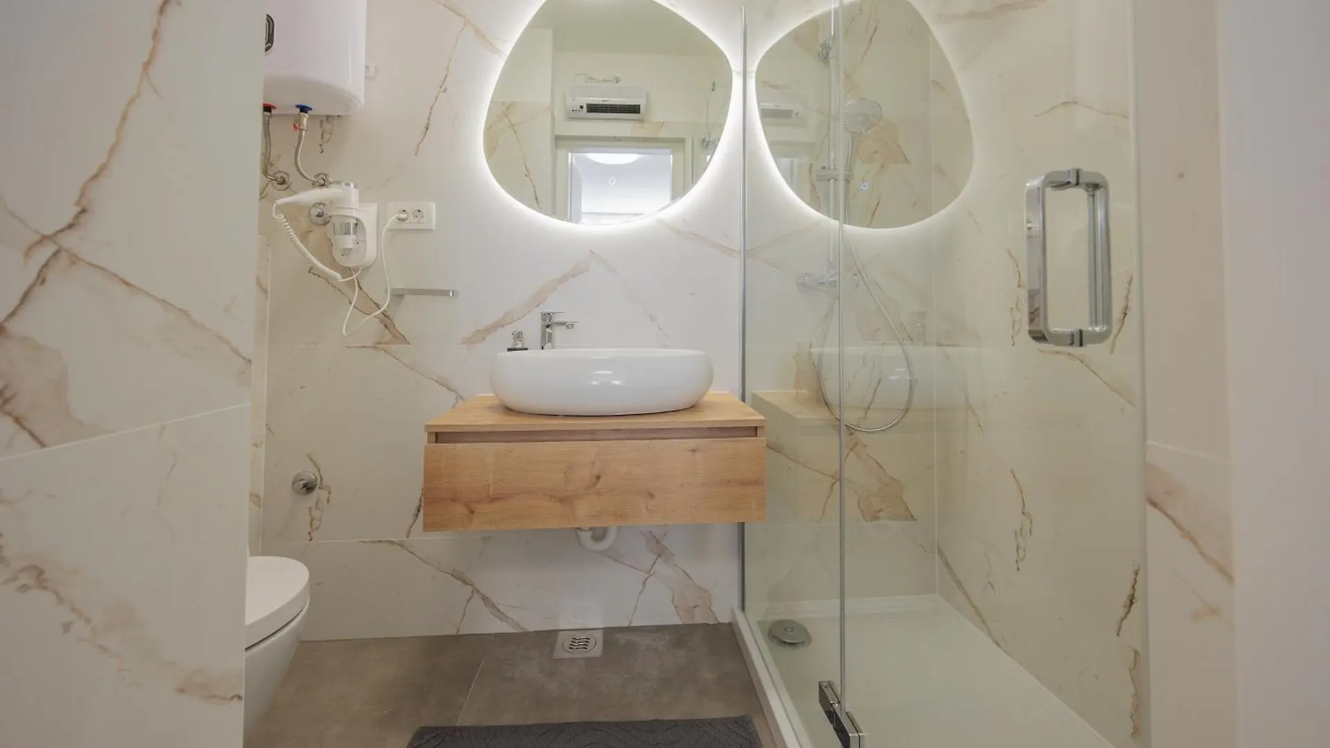 Guest House Arsenal Accommodation Zadar 3*,